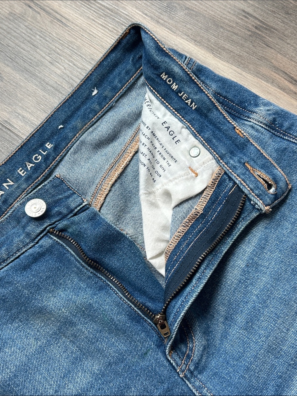 American Eagle Mom Jean - Picture 4 of 8